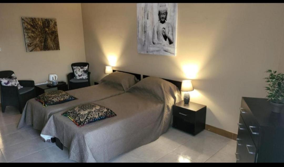 Lotus Guest House Malta Gzira Phòng bức ảnh