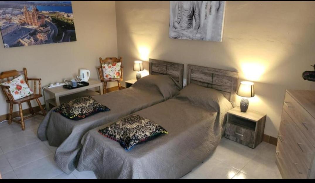 Lotus Guest House Malta Gzira Phòng bức ảnh