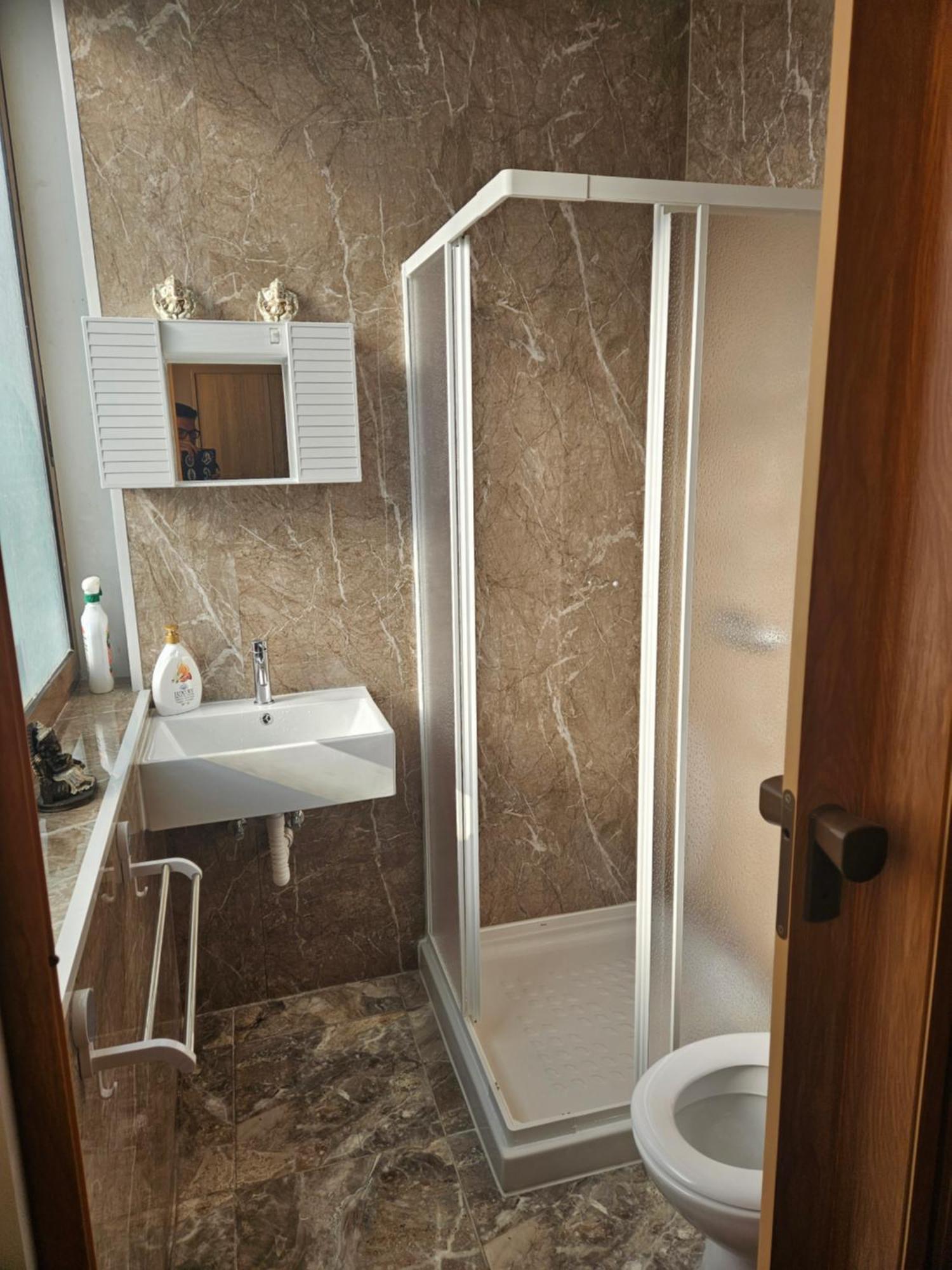 Lotus Guest House Malta Gzira Ngoại thất bức ảnh